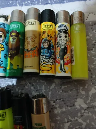 Collezione 19 accendini CLIPPER 2022-2025