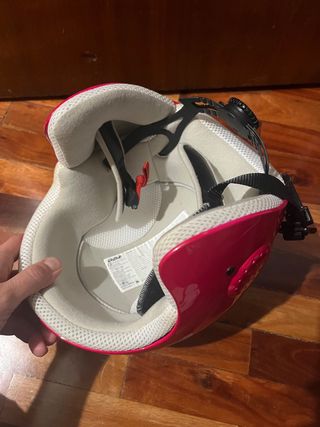 Casco de esquí rosa