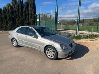 Mercedes-Benz Clase C 2006