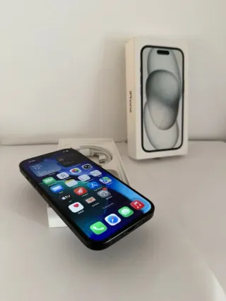 iPhone 15 Nero