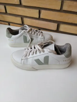 Veja Talla 38 Blancas y Verdes
