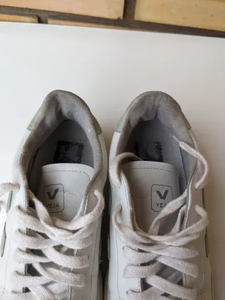 Veja Talla 38 Blancas y Verdes