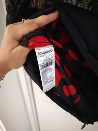 Abrigo estampado floral talla única