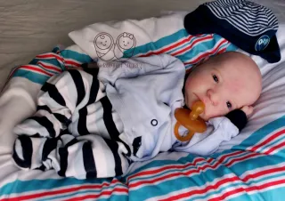 Bebé Reborn Silicona Levi Awake