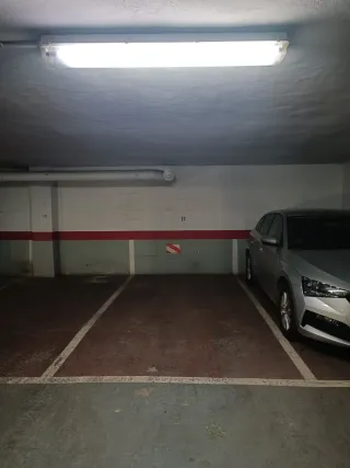 Alquilo garaje zona malilla , juan Ramón Jiménez