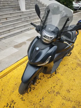 Piaggio Beverly 300s