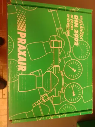 Regulador de gases Praxair DIN-2002 EN ISO 2503