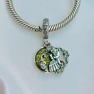 CHARM DISNEY BELLA Y BESTIA BAILE