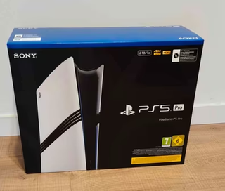 Playstation 5 Pro + 2 mandos