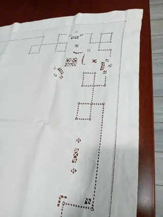 Tovaglia ricamata a mano cm130x70 per altare