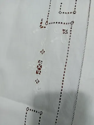 Tovaglia ricamata a mano cm130x70 per altare