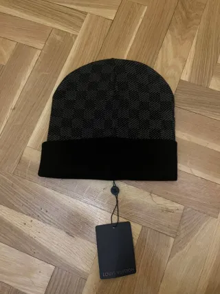 Gorro Louis Vuitton Negro Gris