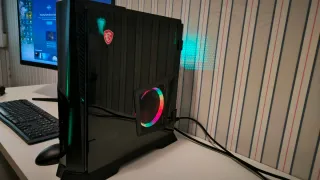 MSI Trident Gaming PC + Monitor