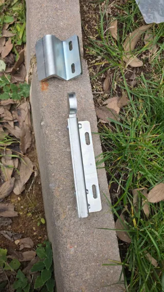 Cerradura automática puerta batiente