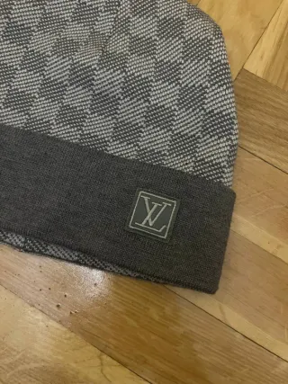 Gorro Louis Vuitton Damier Gris