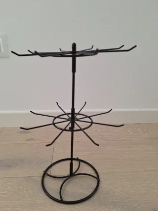 Espositore girevole in metallo nero