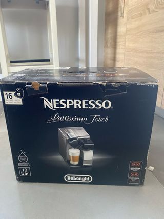 Nespresso De'Longhi Lattissima Touch EN550.B
