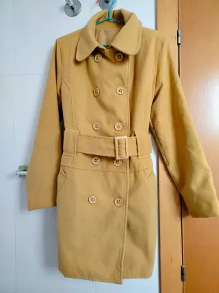Abrigo largo mostaza talla S