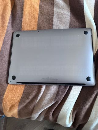 MacBook Pro 13 2020 Intel Core i5 16GB RAM 1TB