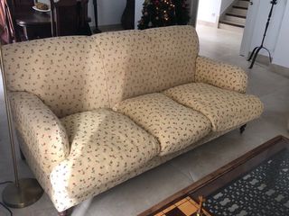 Conjunto Sofá y Sillones Salón Beige