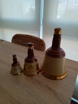 Bottiglie in ceramica per whisky Bell's