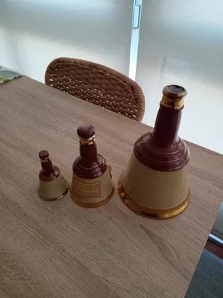 Bottiglie in ceramica per whisky Bell's