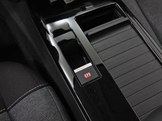 Citroën C4 X Hybrid 136 e-DCS6 Plus