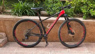 Bicicleta carbono Mondraker