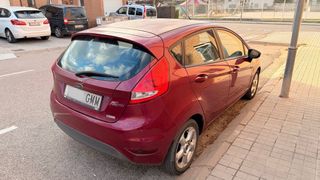 Ford Fiesta 4 puertas gasolina 1.4 con 70cv