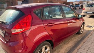 Ford Fiesta 4 puertas gasolina 1.4 con 70cv