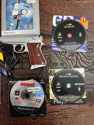 Lote Juegos y Pistola  Playstation