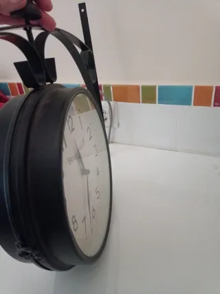 Reloj de Estación Doble Cara