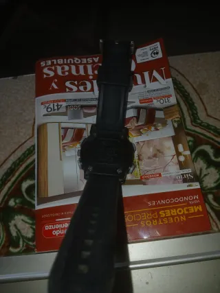 Reloj Casio G-Shock Negro y Rojo