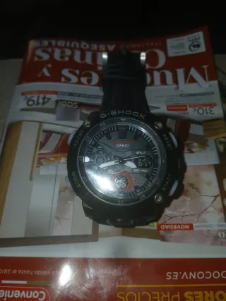 Reloj Casio G-Shock Negro y Rojo