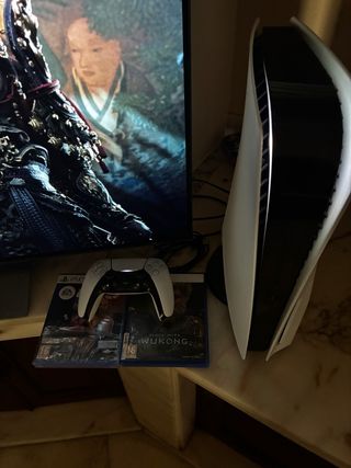 Consola PS5 + 2 Juegos