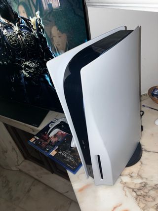 Consola PS5 + 2 Juegos