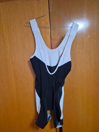 Maillot ciclista negro y blanco