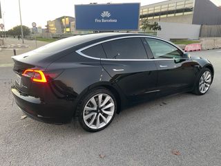 Tesla Model 3 2020 Long Range. Dual Motor