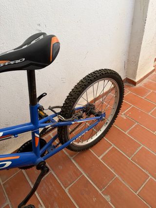 Bicicleta infantil B-PRO azul