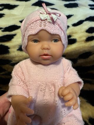 Muñequita con cuña y armario Antonio Juan