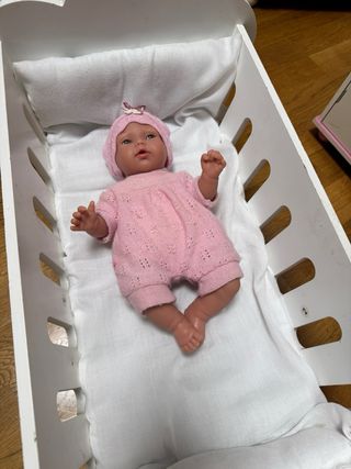 Muñequita con cuña y armario Antonio Juan