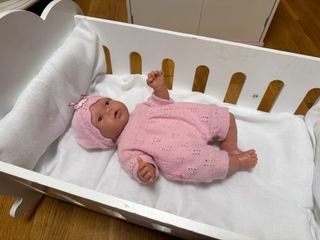 Muñequita con cuña y armario Antonio Juan