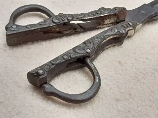 Antiche forbici-pugnale convertibili del XIX secolo. Rare.