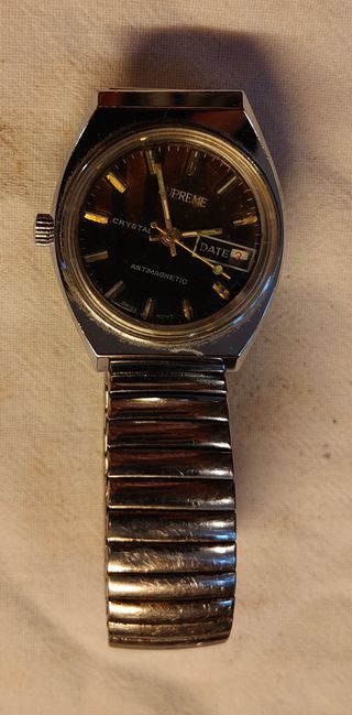 Orologio da polso Supreme. Vintage.