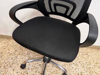 Sedia da ufficio ergonomica nera