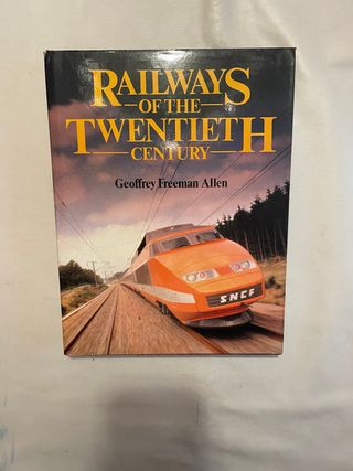 Collezione di libri sui treni