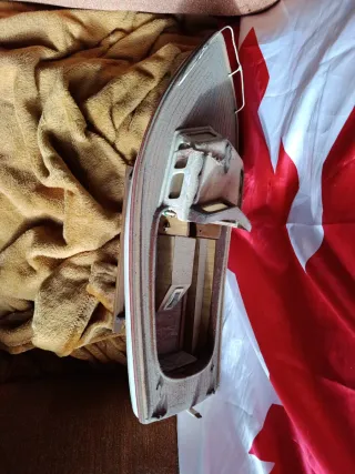 Barco a pilas hecho a mano