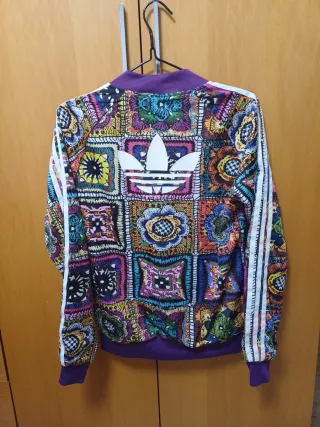 Sudadera Adidas Patchwork con regalo!