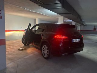 Porsche Cayenne 2011