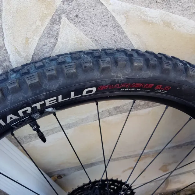 Ruedas Enduro 29" DT Swiss HX1700 Hybrid Vittoria